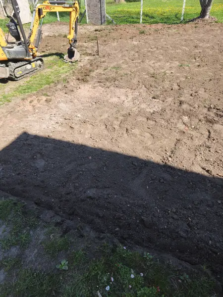 A terület egyengetés közben.