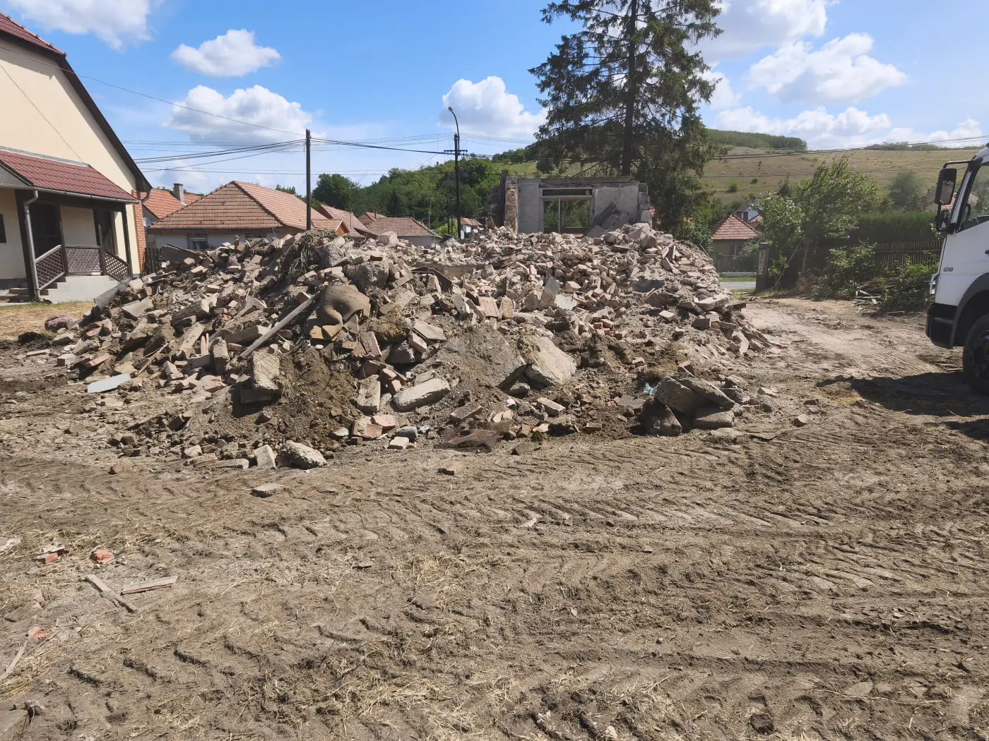 A kupac fogyása – a felszabaduló terület már géppel járható.